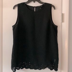 Banana Republic cut out sleeveless shell tank - L